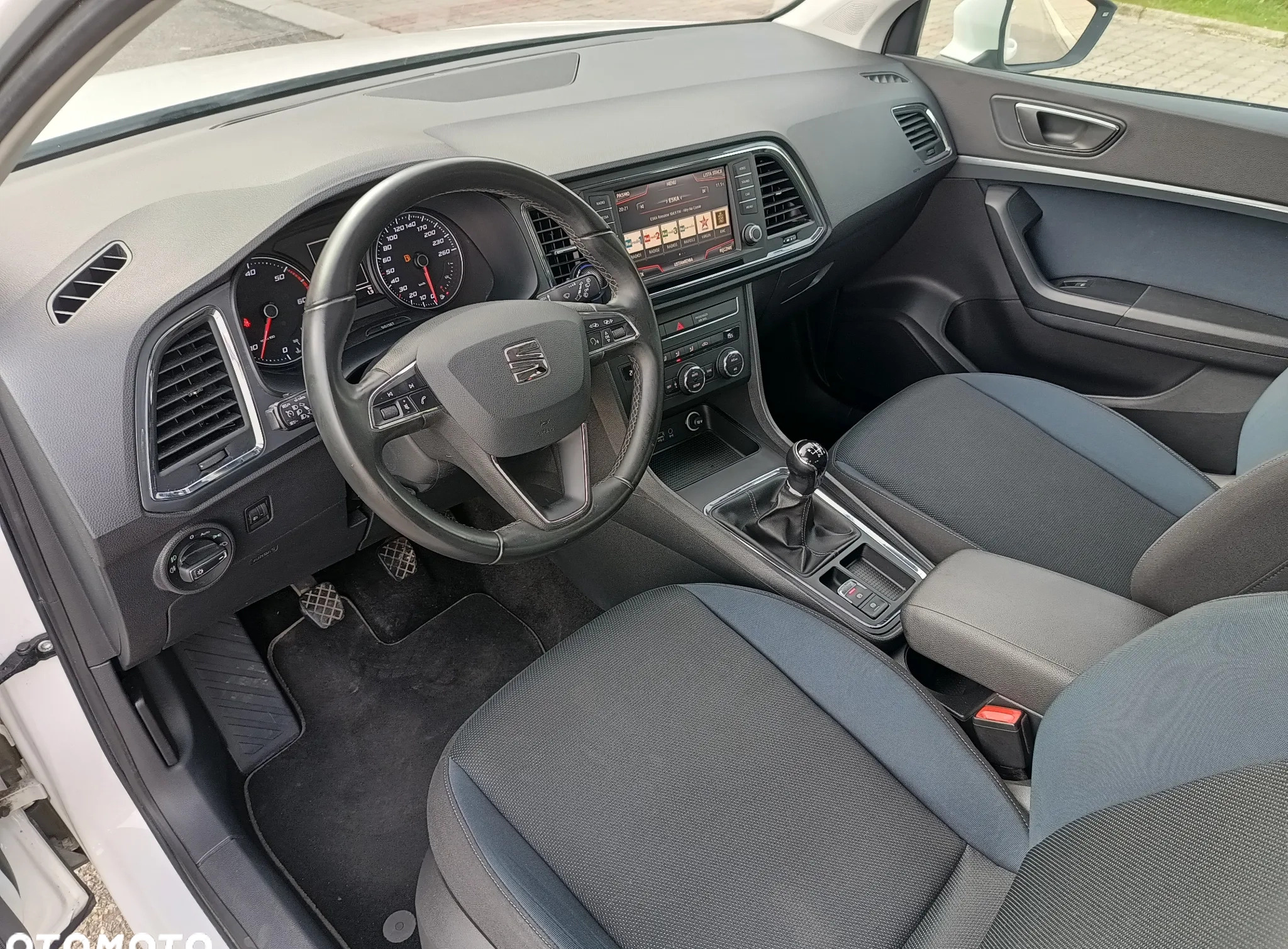 Seat Ateca cena 59900 przebieg: 165000, rok produkcji 2016 z Serock małe 631